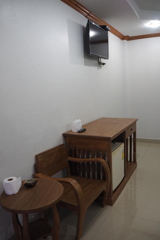 Rimmueng Resort Phanom Sarakham エクステリア 写真